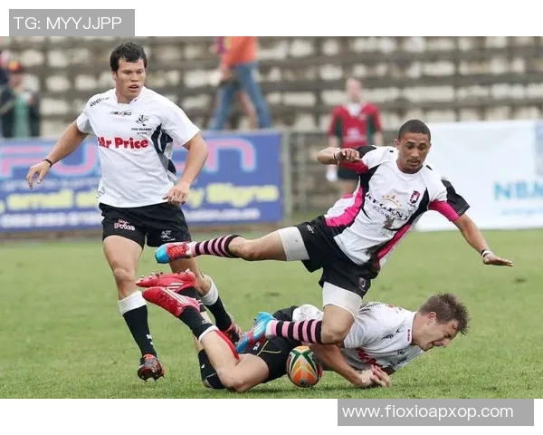 喜欢假摔的足球明星们如何在赛场上演绎戏剧化瞬间与争议时刻