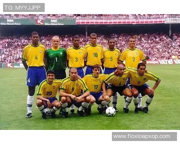 各路足球明星的巅峰时刻与传奇瞬间回顾